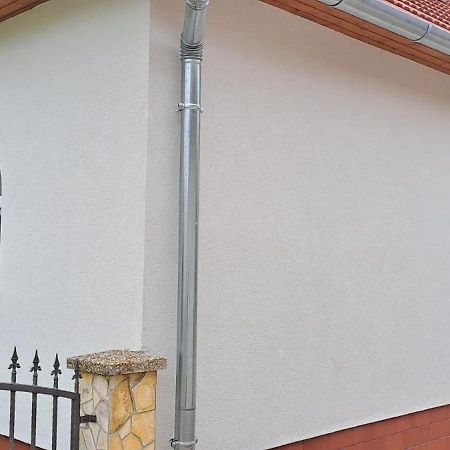 Vila Manipura Szemenyecsörnye Exteriér fotografie