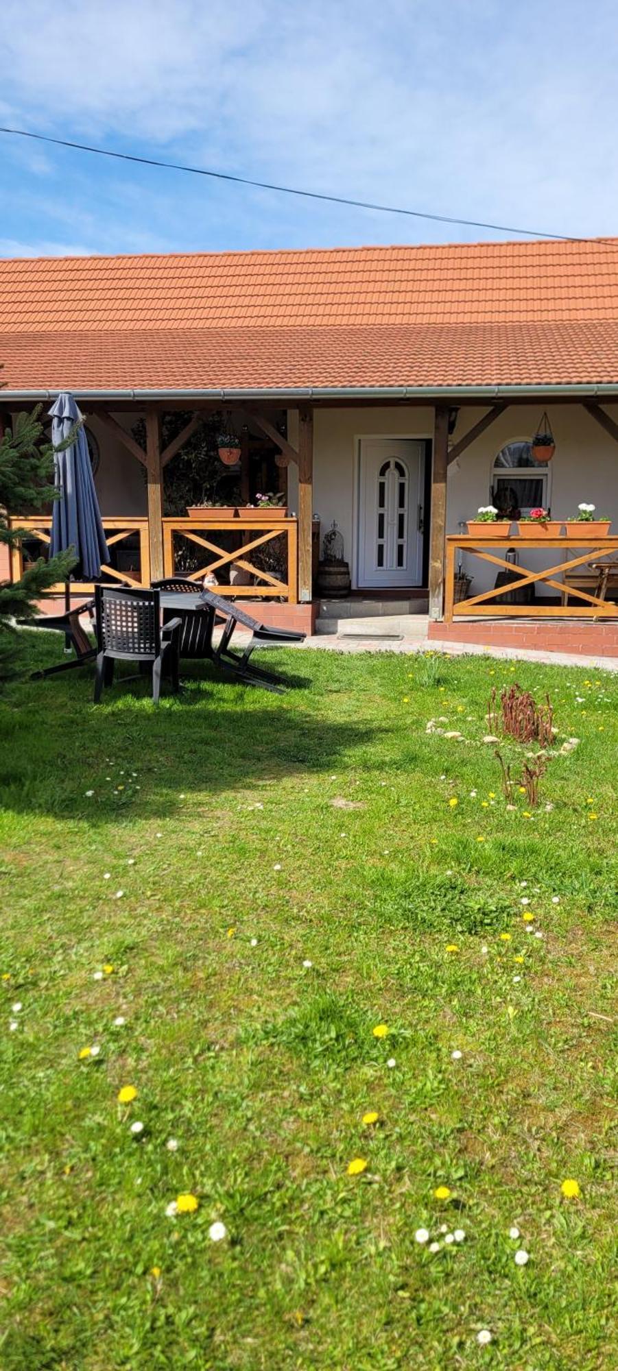 Vila Manipura Szemenyecsörnye Exteriér fotografie
